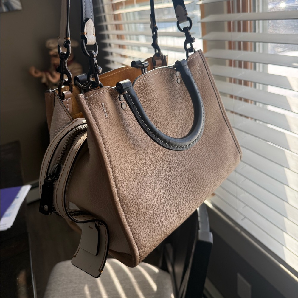 Coach Rogue 25 1941
